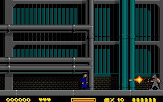 Lethal Weapon (DOS) screenshot: Facing an enemy inside the factory in Mission 3