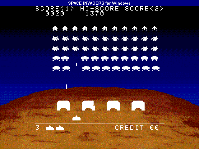 Space Invaders (Windows 3.x) screenshot: Game with moon overlay