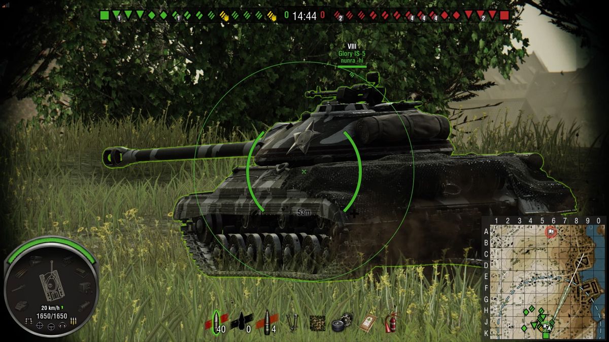 World of Tanks: Glory IS-5 Ultimate (PlayStation 4) screenshot: Close up back view of an allied Glory IS-5 tank