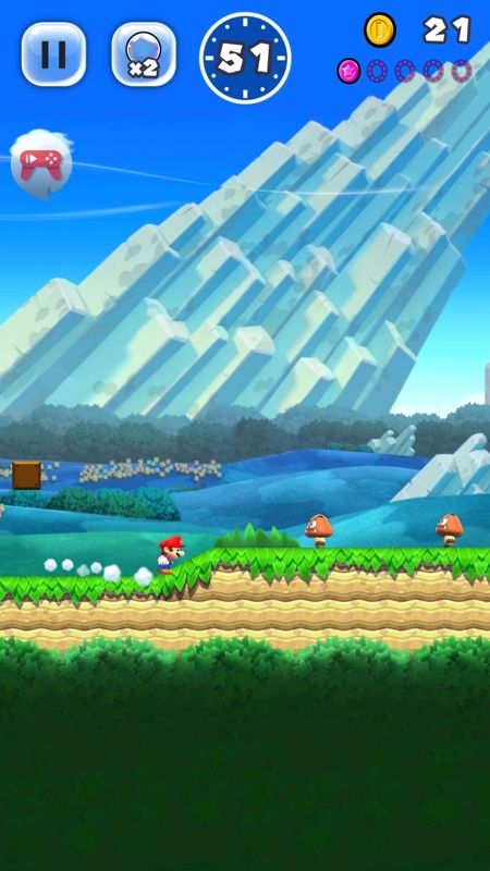 Super Mario Run (Android) screenshot: Mario is running
