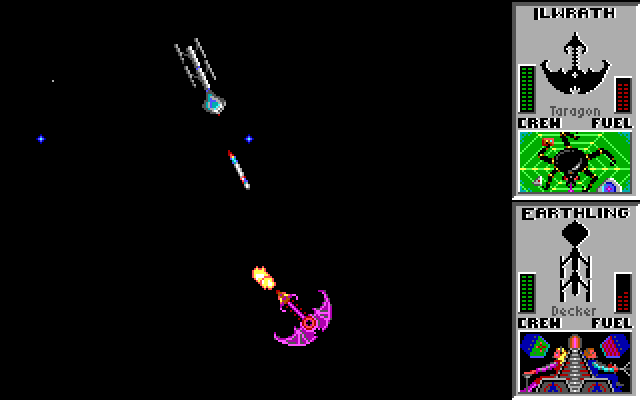 Star Control (DOS) screenshot: Federation Starship vs. Klingon Bird-of-Prey... I mean, Earthling vs. Illwrath (MCGA/VGA)