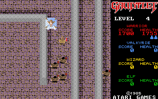 Gauntlet (Atari ST) screenshot: Watch out for those grunts coming up behind you...