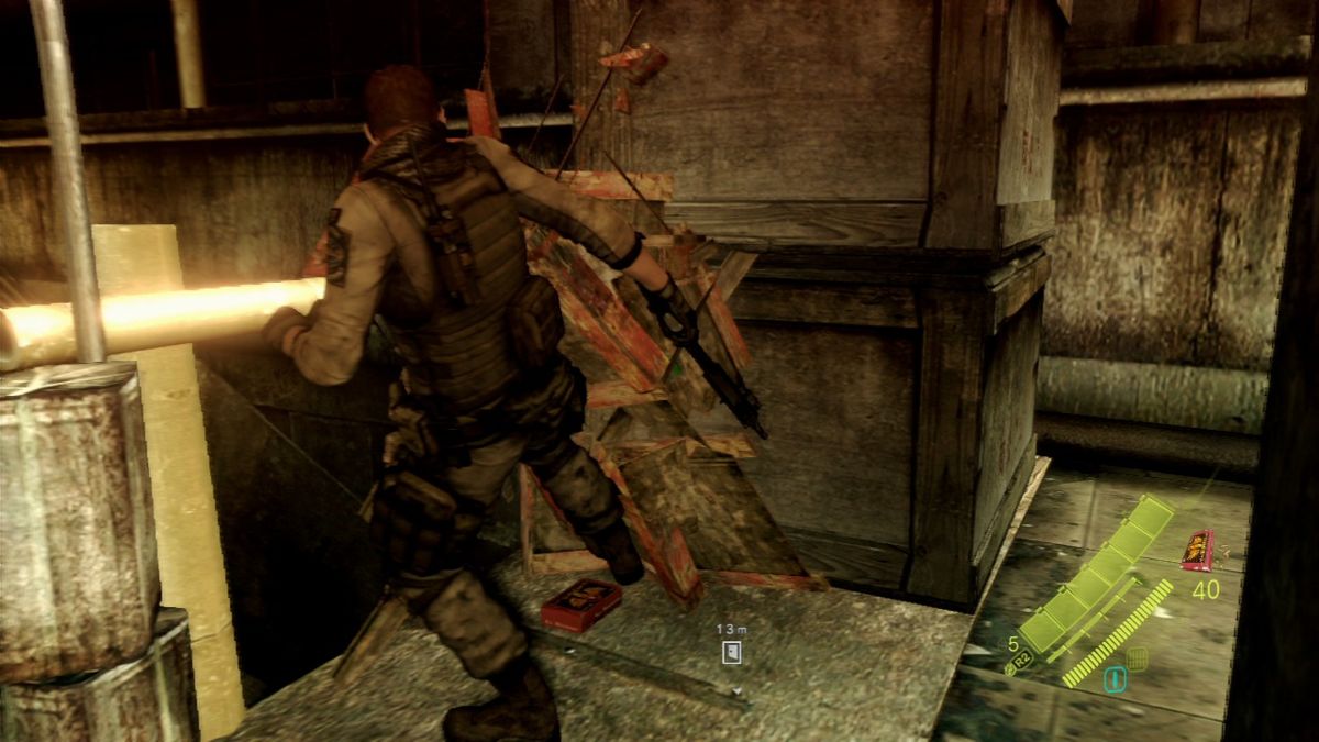 Resident Evil 6 (PlayStation 3) screenshot: Break the boxes to find ammo, health packs and other collectibles.