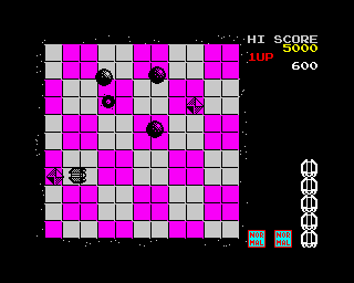 Motos (ZX Spectrum) screenshot: Round 2, diamonds can be shoved off for a 1000 points bonus