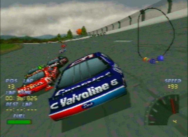 NASCAR 98 (PlayStation) screenshot: Draft pass