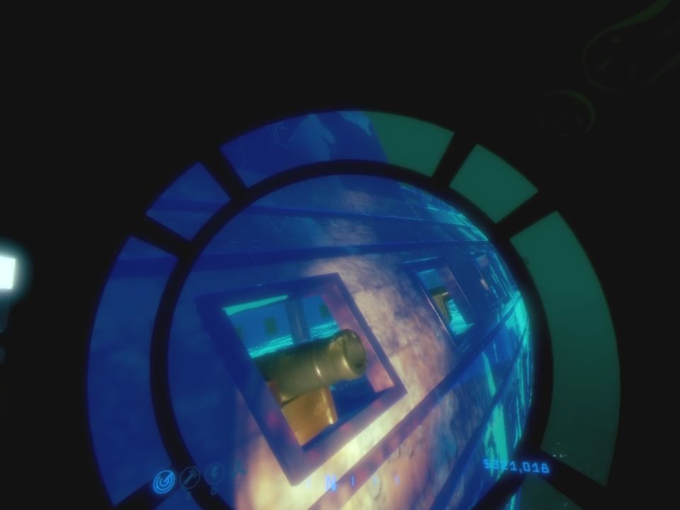 Neptune Flux (PlayStation 4) screenshot: Scanning a ship that got sunk centuries ago (VR mode)