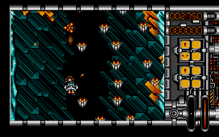 Outlands (Atari ST) screenshot: Extra weapons are badly needed