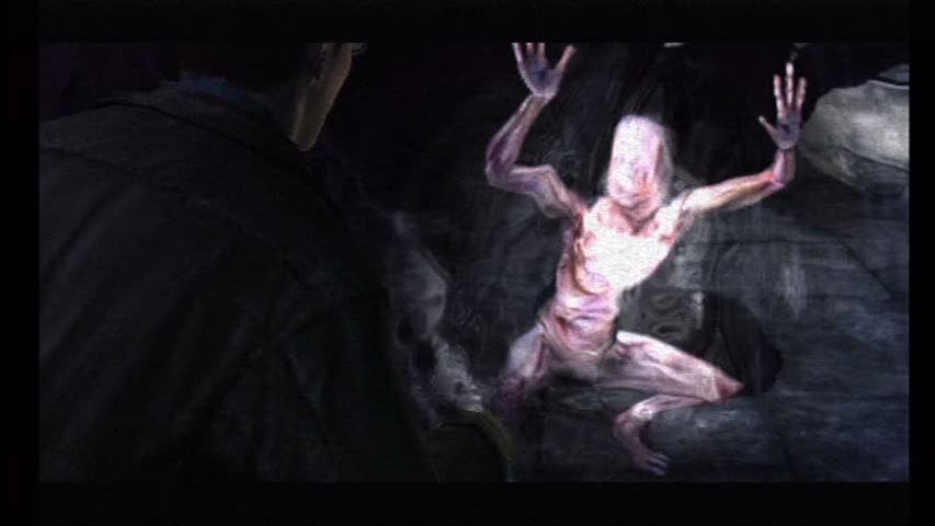 Silent Hill: Shattered Memories (Wii) screenshot: The monsters come out. Can't fight them. Have to run.