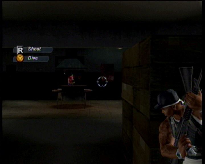 50 Cent: Bulletproof (Xbox) screenshot: Trying to stay hidden in the chinatown