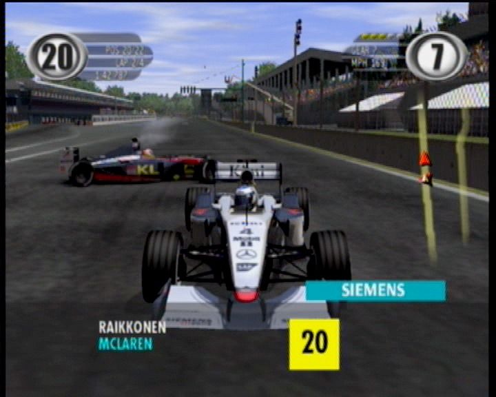 F1 2002 (Xbox) screenshot: After a slight touch switching on the back camera to see the consequences.