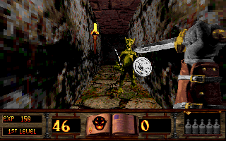 Witchaven (DOS) screenshot: Facing a goblin, let's kill!
