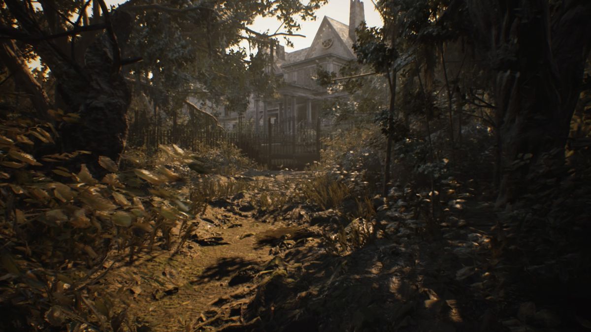 Resident Evil 7: Biohazard (PlayStation 4) screenshot: Proceeding on foot toward an old house