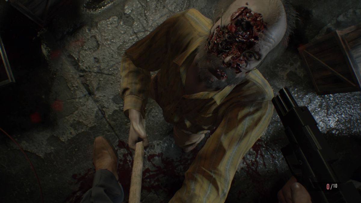 Resident Evil 7: Biohazard (PlayStation 4) screenshot: He skewered me alright, but I can heal myself with that green liquid they have stashed all around the mansion