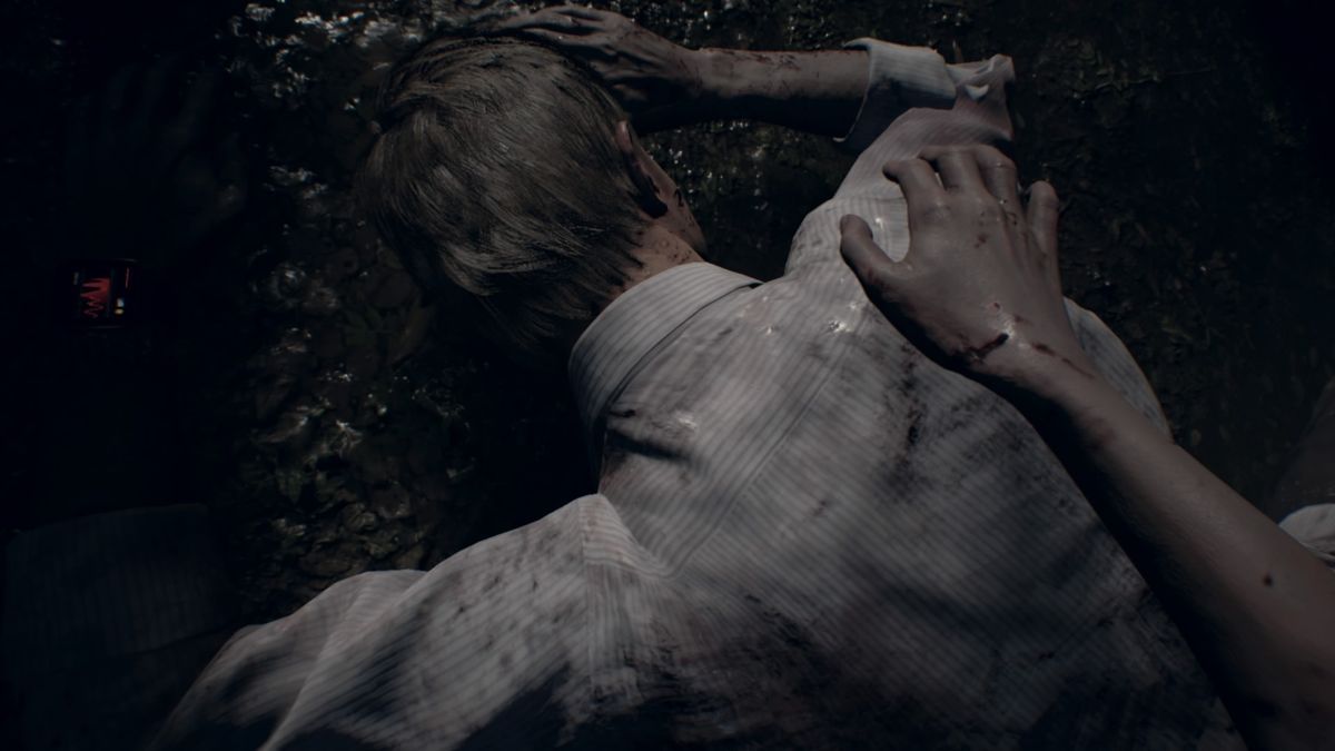 Resident Evil 7: Biohazard (PlayStation 4) screenshot: Checking up on Ethan