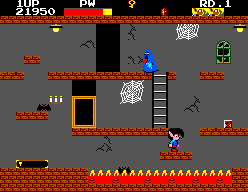 Ghost House (SEGA Master System) screenshot: Standing over a pit