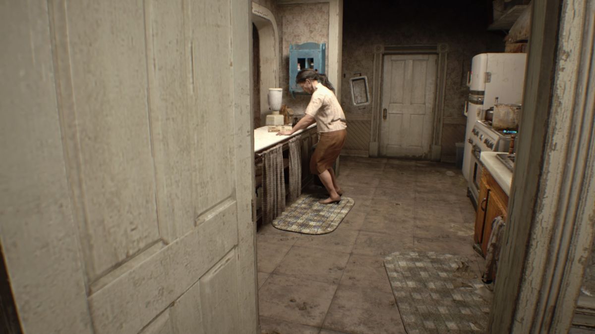 Resident Evil 7: Biohazard - Banned Footage: Vol.2 (PlayStation 4) screenshot: Daughters: Marguerite making dinner
