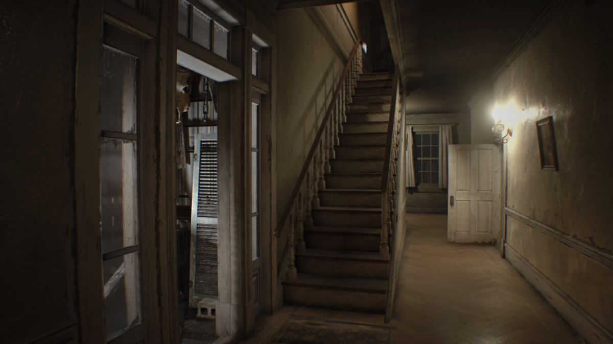 Resident Evil 7: Biohazard - Banned Footage: Vol.2 (PlayStation 4) screenshot: Daughters: This staircase was destroyed by the time Ethan arrived to this house
