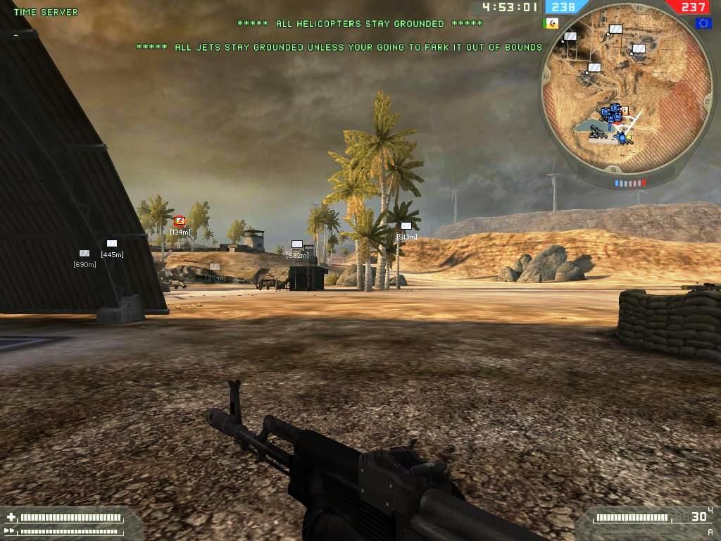 Battlefield 2: Booster Pack - Euro Force (Windows) screenshot: SmokeScreen-Running for MEC Havok attack choppers