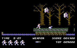 Ghosts 'N Goblins (Commodore 64) screenshot: A haunted forest