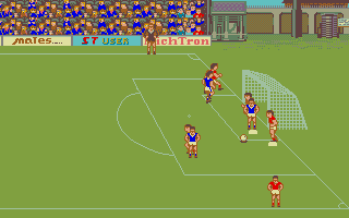 International Soccer (Atari ST) screenshot: Goal kick. Whatever the blue strikers are doing there