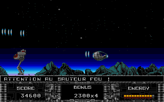 Intruder (Atari ST) screenshot: Constantly pressing the fire button shoots to the left