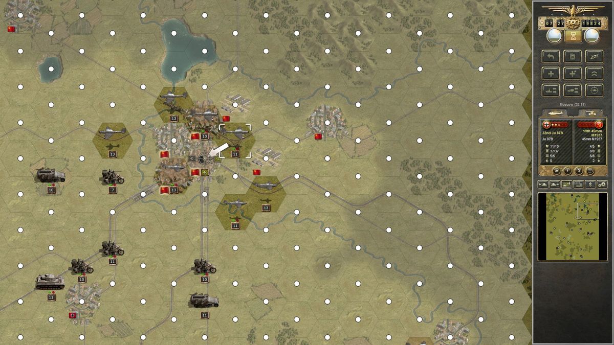Panzer Corps: Wehrmacht (Windows) screenshot: Softening city's defenses with Stuka dive bombers before attacking with ground forces