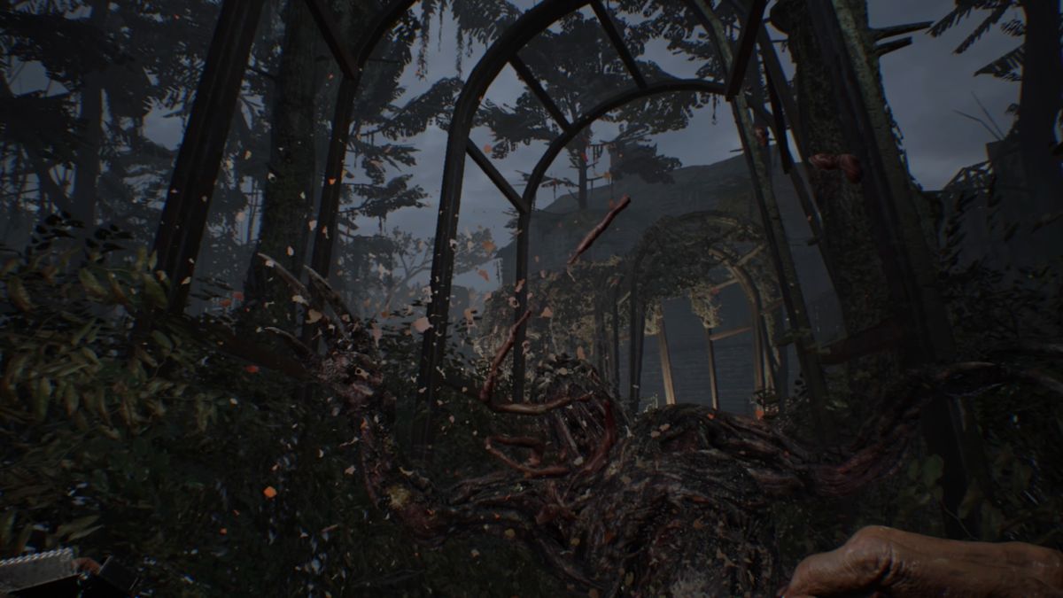 Resident Evil 7: Biohazard - End of Zoe (PlayStation 4) screenshot: Punching them monsters was never this easy or fun