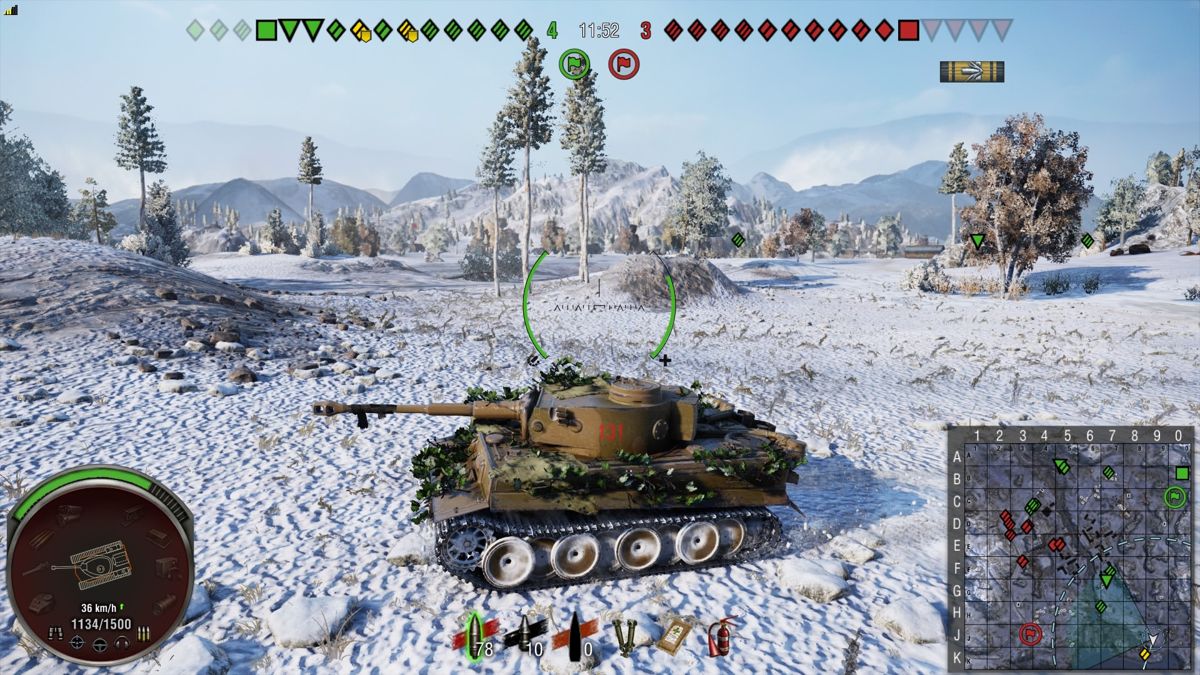 World of Tanks: Tiger 131 Loaded Bundle (PlayStation 4) screenshot: Side-view of my Tiger 131 tank on a snow terrain