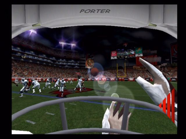 ESPN NFL Football (Xbox) screenshot: Auto-switch to the receiver while the ball's in flight.