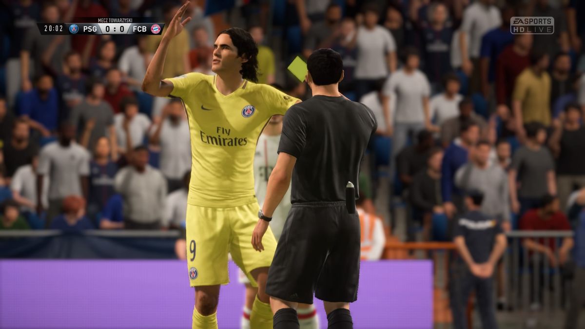 FIFA 18 (PlayStation 4) screenshot: Cavani