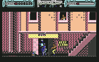 RoboCop (Commodore 64) screenshot: Behind you