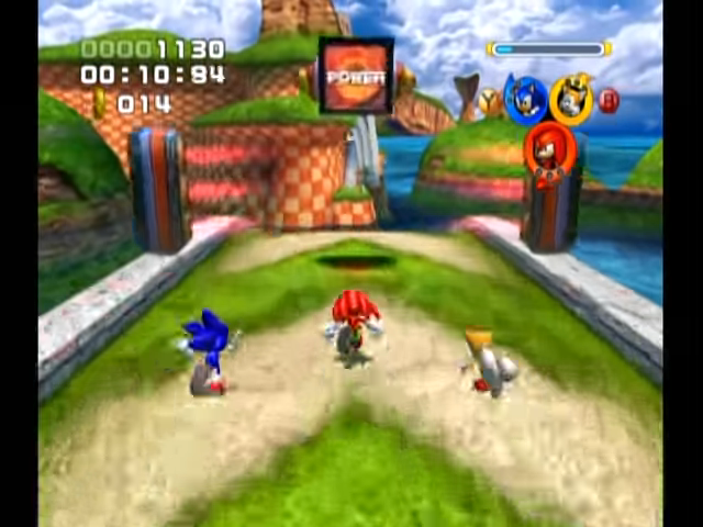 Sonic Heroes (Xbox) screenshot: Seaside Hill Zone