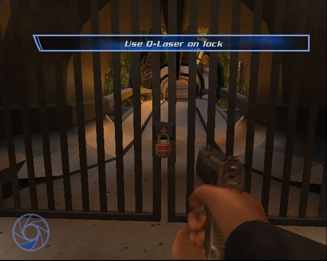 007: Agent Under Fire (PlayStation 2) screenshot: 'Trouble In Paradise': In the early stages of the game the player is given hints like this