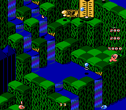 Snake Rattle N Roll (NES) screenshot: Destroying an enemy