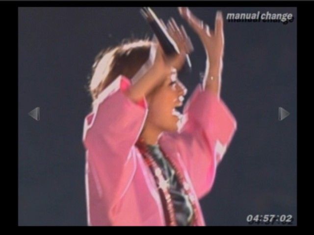 Visual Mix: Ayumi Hamasaki Dome Tour 2001 (PlayStation 2) screenshot: You can pause any song with the 1/100 of a second precision