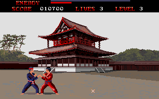 Karate (Atari ST) screenshot: Little Shurikens may rob some energy if you cannot avoid them