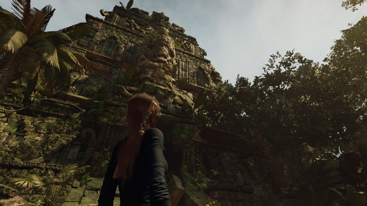 Shadow of the Tomb Raider: The Forge (Windows) screenshot: Walking around the time to find the marked locations.