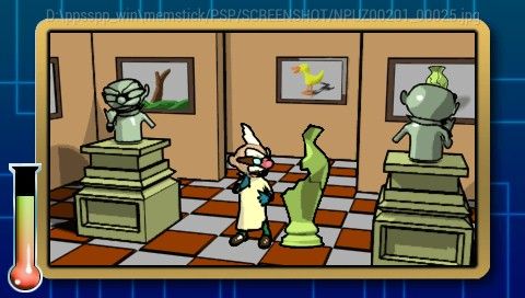 Dr. MiniGames (PSP) screenshot: Punch the statue.