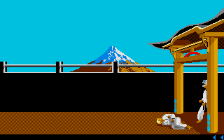 Karateka (Atari ST) screenshot: And just short before the entrance to the castle...