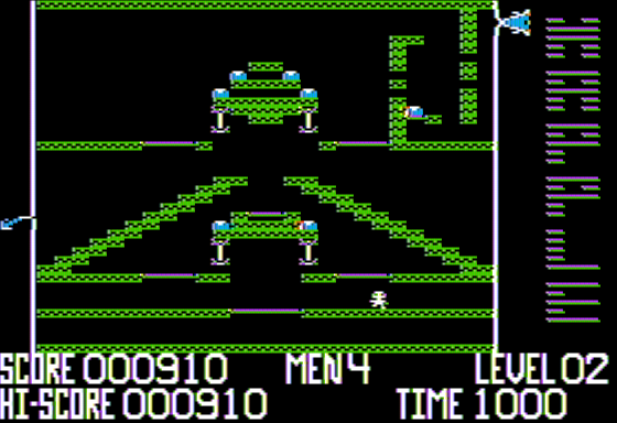 Mapple (Apple II) screenshot: Climbing a Pyramid