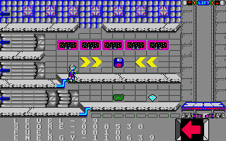 Space Station (Atari ST) screenshot: WOW! I found the floppy disk for self destruction. And even better, there is an ammunition box below (the green one)