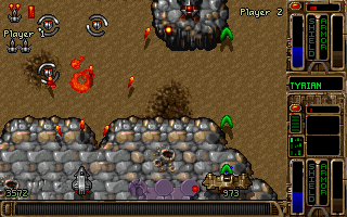 Tyrian 2000 (DOS) screenshot: Two-player arcade mode.