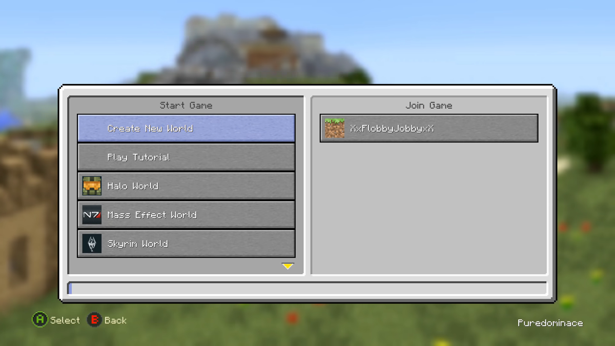Minecraft (Xbox One) screenshot: World selection screen