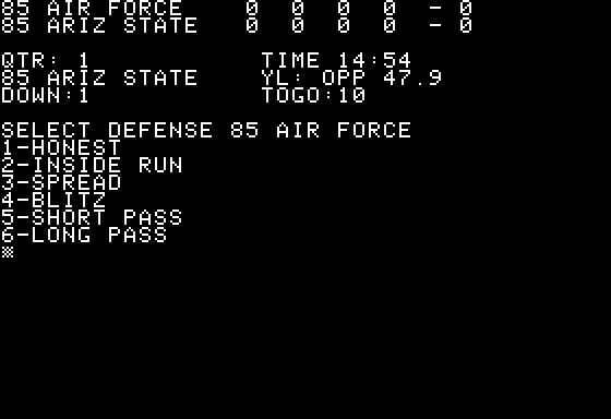 3 in 1 College & Pro Football (Apple II) screenshot: Choosing your Play