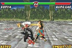 Mortal Kombat: Deadly Alliance (Game Boy Advance) screenshot: Kung Lao attacks Sonya