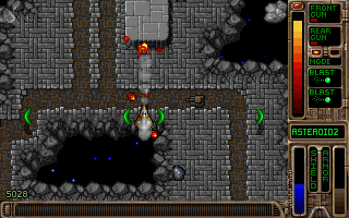 Tyrian (DOS) screenshot: Space base