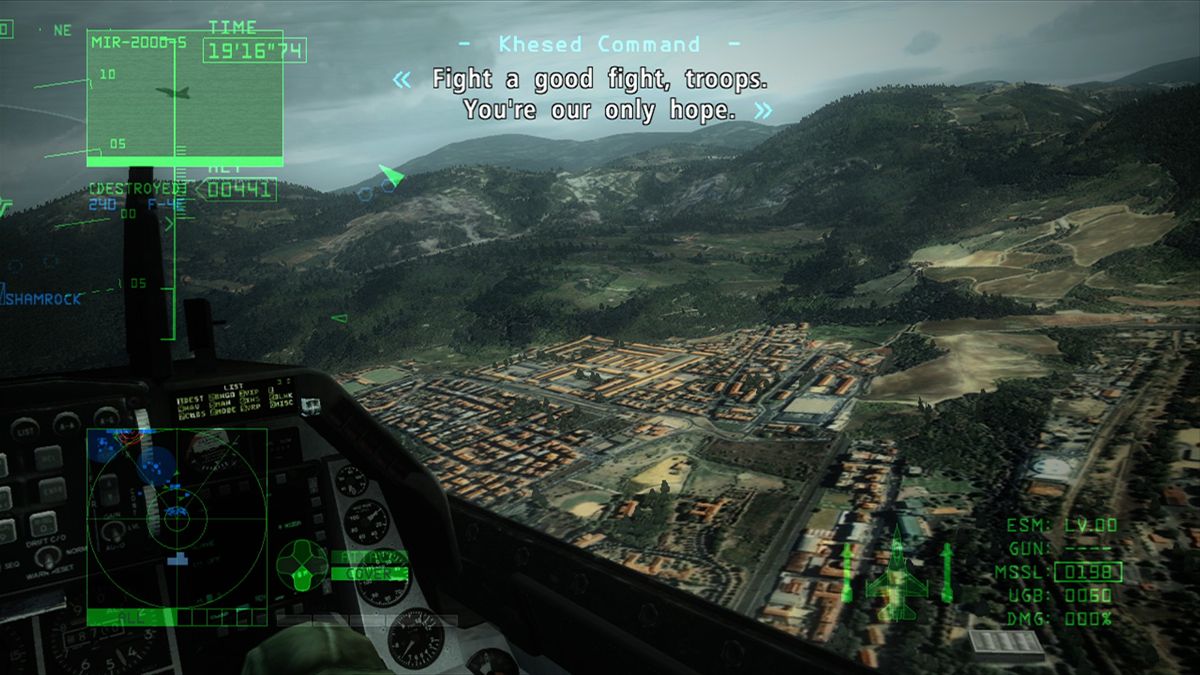 Ace Combat 6: Fires of Liberation (Xbox 360) screenshot: For those who prefer realism, cockpit view is also available with limited rotation to fit what pilot can see.