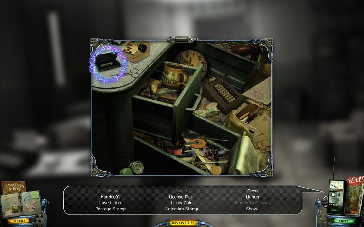 Mystery Case Files: Shadow Lake (Collector's Edition) (Windows) screenshot: Lots of hidden objects in the desk drawers