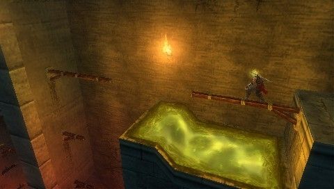 Prince of Persia: The Forgotten Sands (PSP) screenshot: That acid-like stuff below is an insta-KO