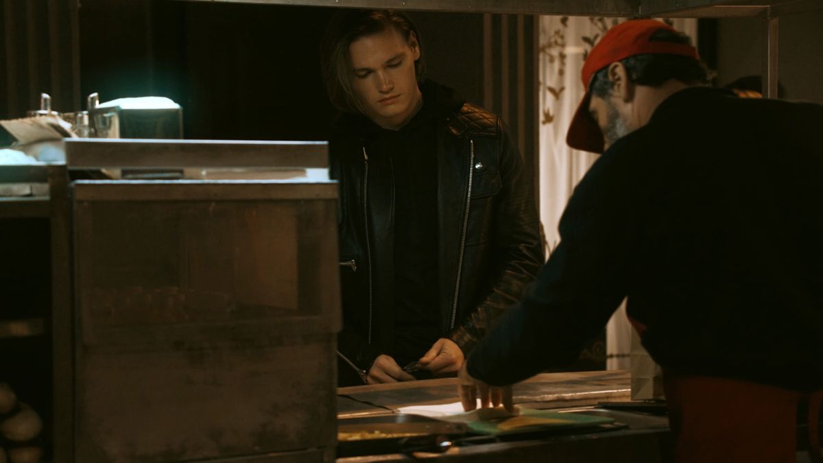 The Quiet Man (PlayStation 4) screenshot: Fast food stand